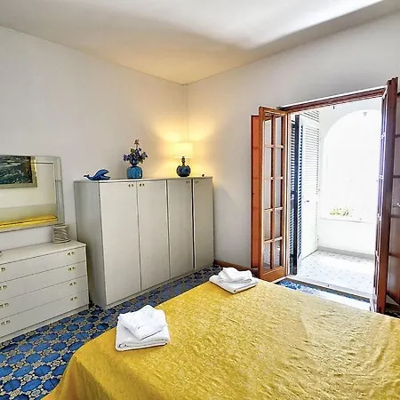 Sleeps 7 Air Con Wifi Praiano